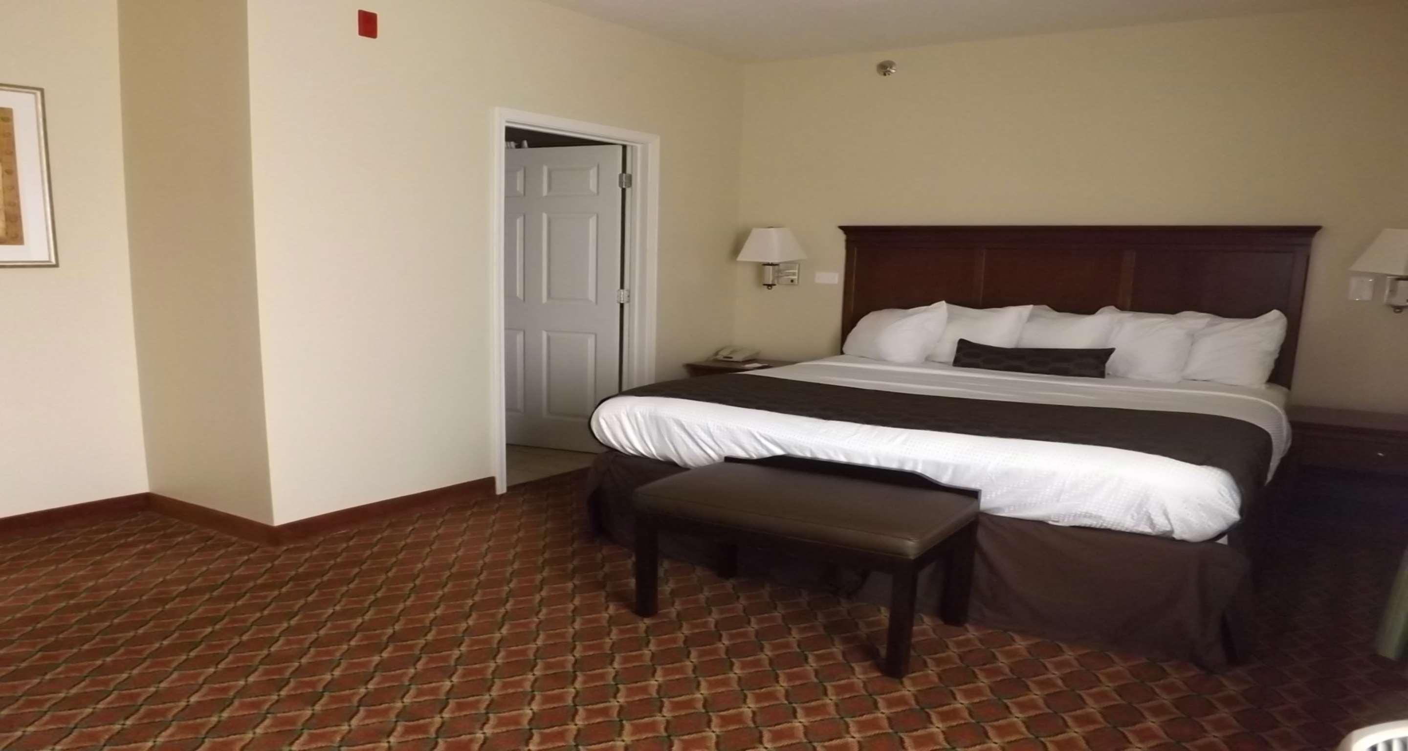 Best Western Plus MidAmerica Hotel Mascoutah Esterno foto